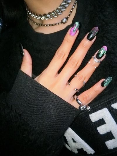 cats eyes nail artist